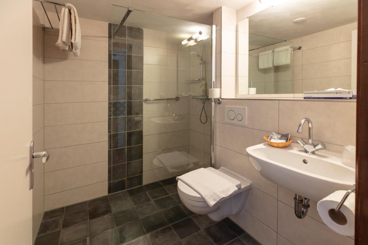 Zweibettzimmer mit Grachtblick